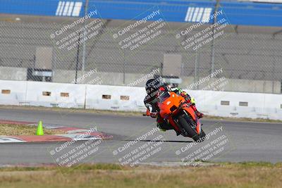 media/Nov-26-2022-Fastrack Riders (Sat) [[b001e85eef]]/Level 3/Session 3 Outside Turn 9/